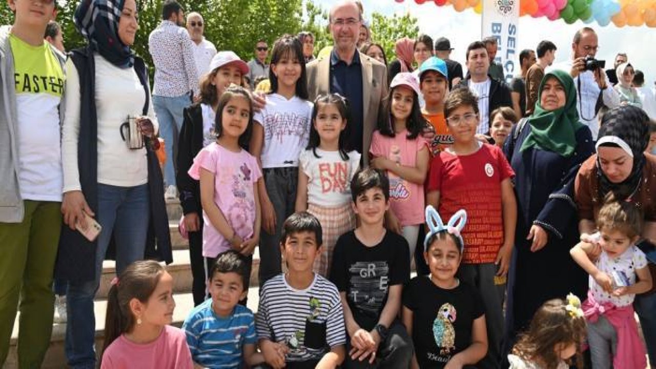 Çocuklar ve aileleri “Karne Şenliği ve Yaza Merhaba” etkinliği için Selçuklu’ya akın etti