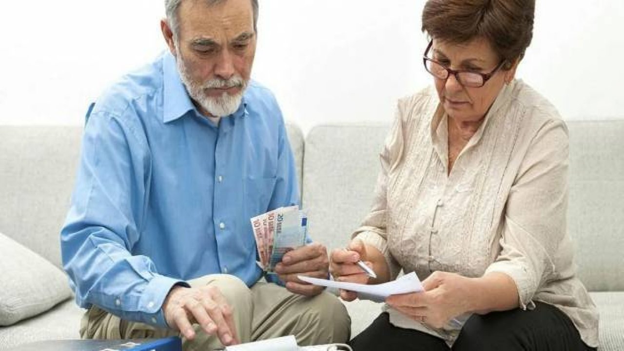 İşte memur ve emekliyi hayat pahalılığına karşı koruyacak formül