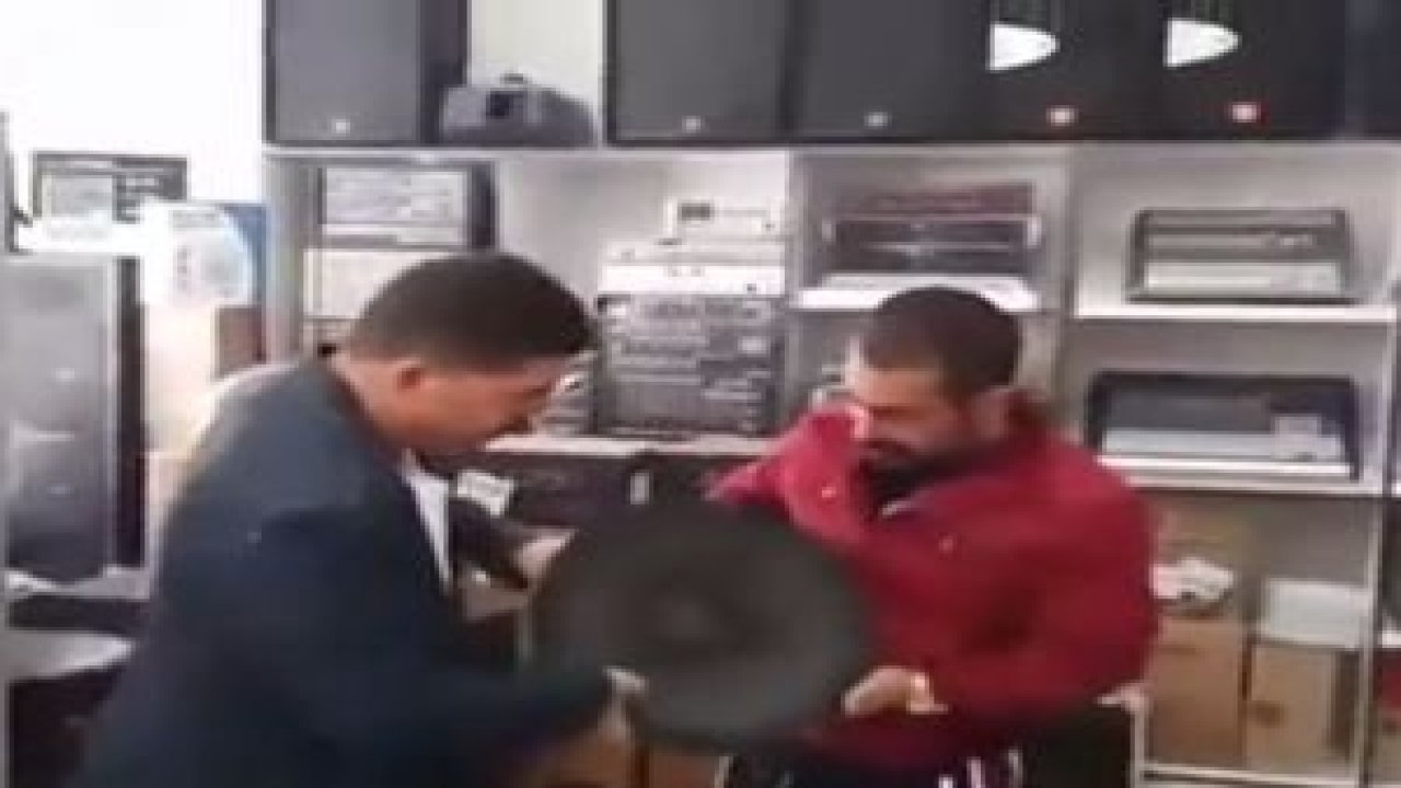 Gülmekten karnınıza ağrılar girecek!