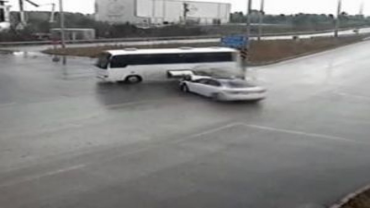 Trafik kazaları MOBESE'de