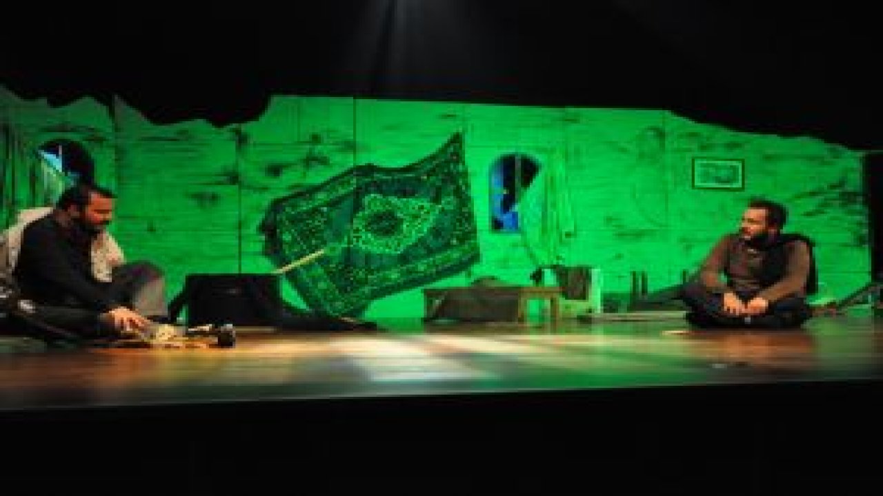 "Ortadoğu" oyunu sahnelendi