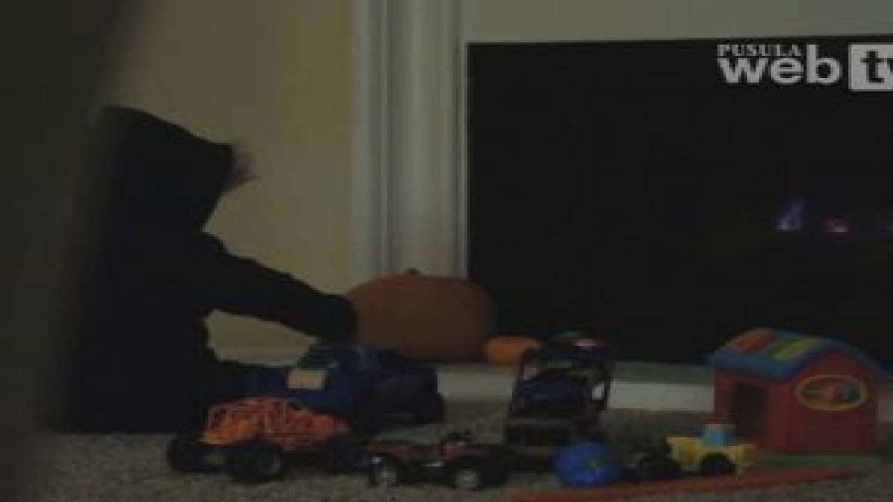 Ufaklığa bak sen !