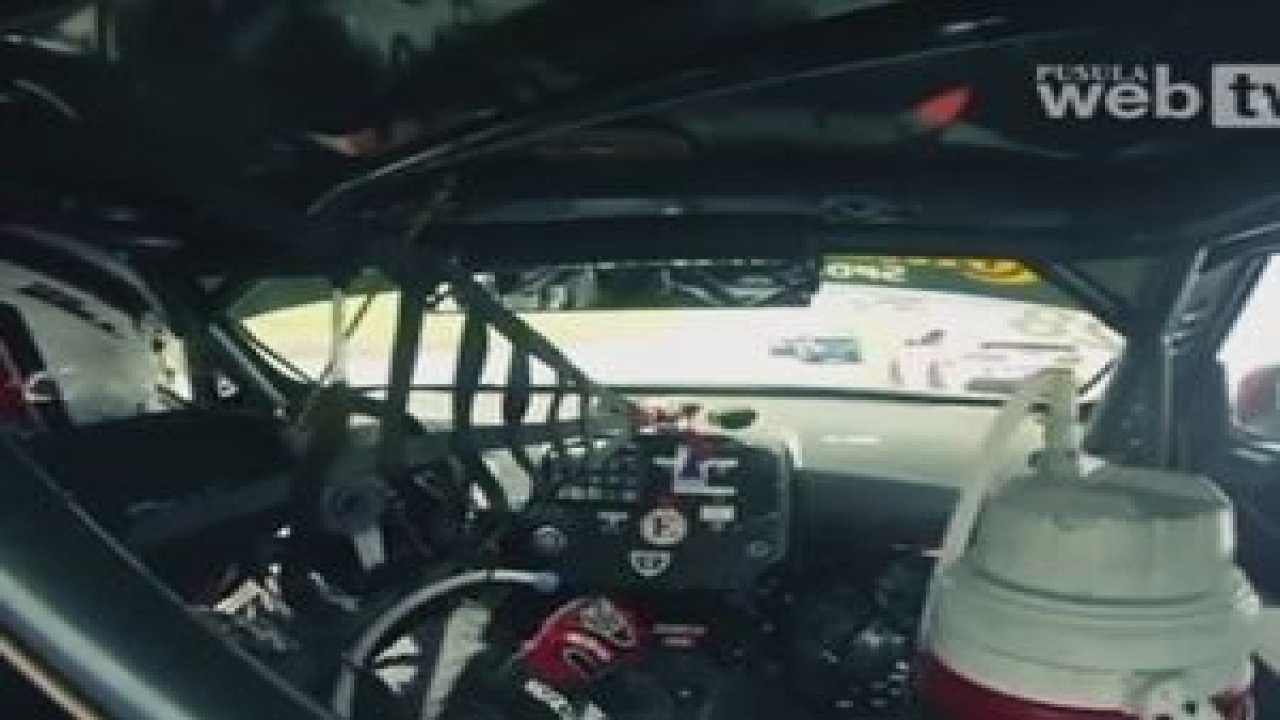 Yarış arabası nasıl kaza yapar ?