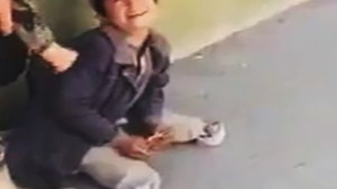 Sakat Taklidi Yapan Dilenci