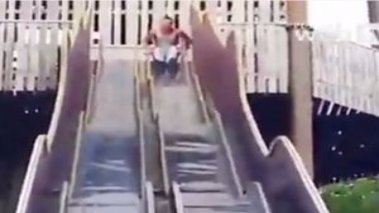 Rusya'da Su Havuzundan Atlama