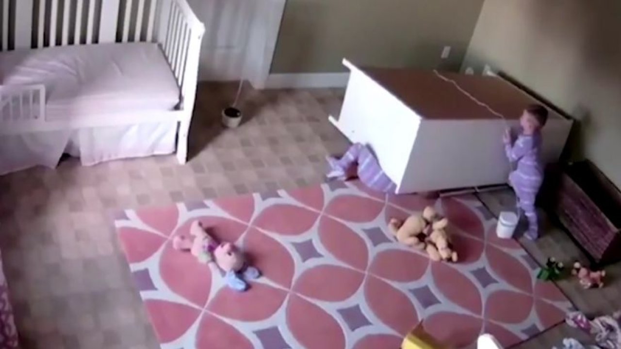 İzlenme rekoru kıran ikizler