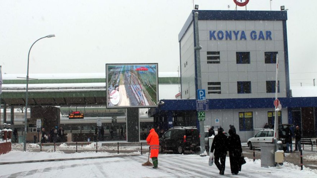 Donan makas hızlı tren seferini aksattı