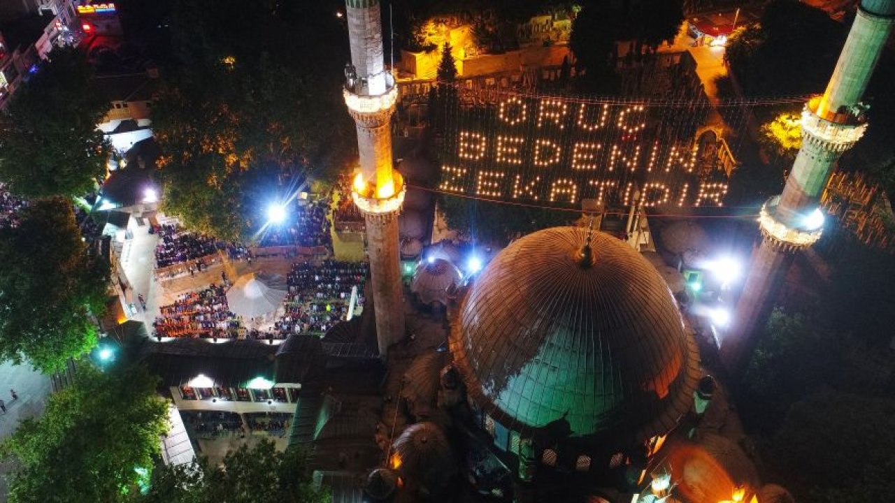 Eyüp Sultan'da ilk teravih havadan görüntülendi