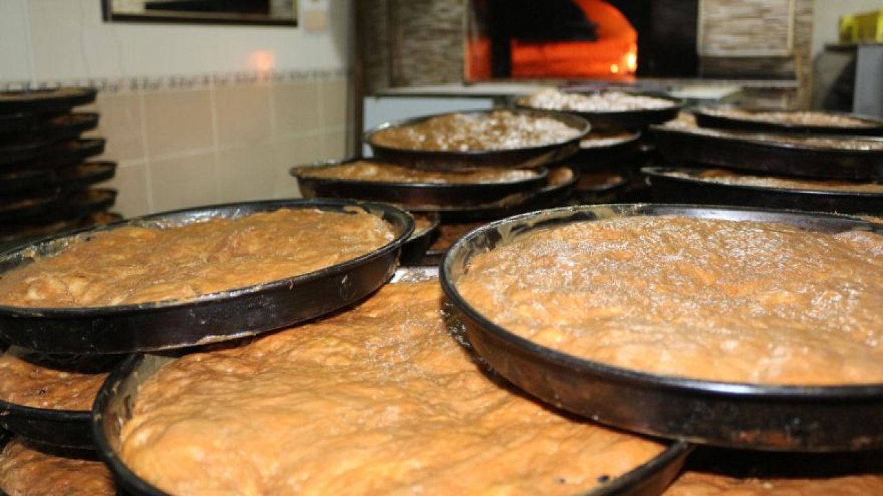 Ramazan sofralarının vazgeçilmezi tahinli pide