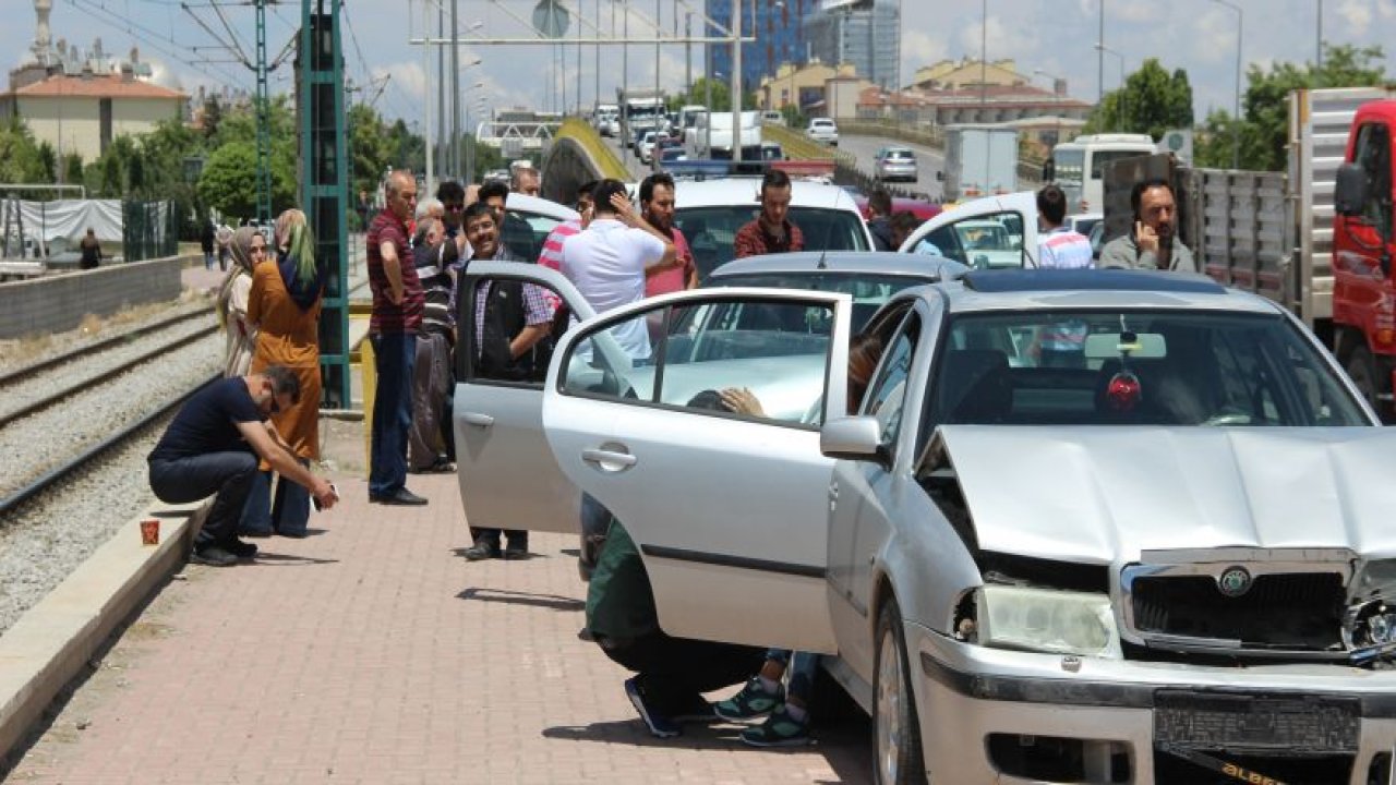 Konya’da zincirleme kaza: 13 araç birbirine girdi