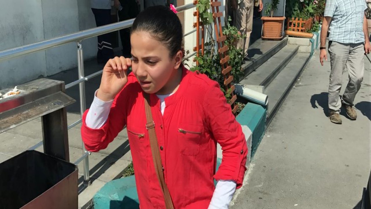 Bu sefer de Suriyeli aile küçük kızını otobüste unuttu