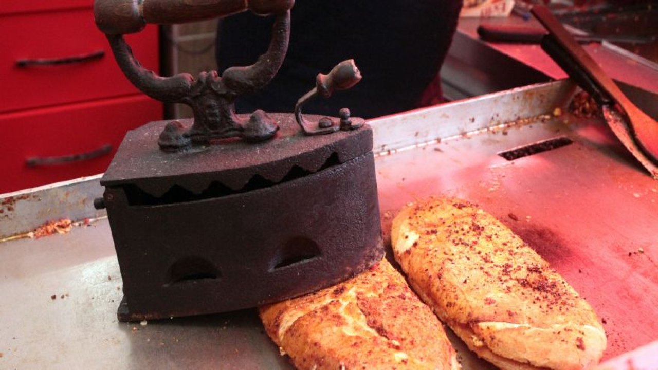 Üç kuşaklık patentli tostçular taklitlerine savaş açtı