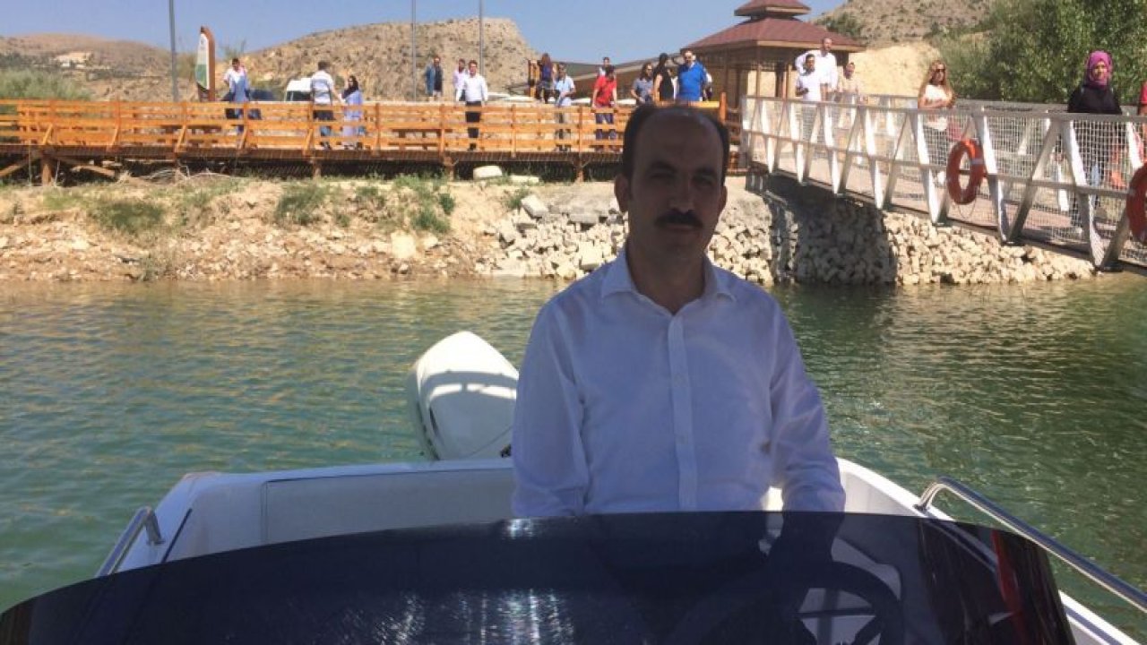 Başkan Altay tekne kullandı