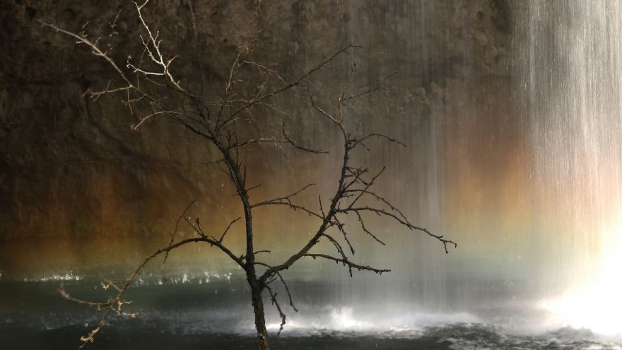 Düden Şelalesi'nde renk cümbüşü