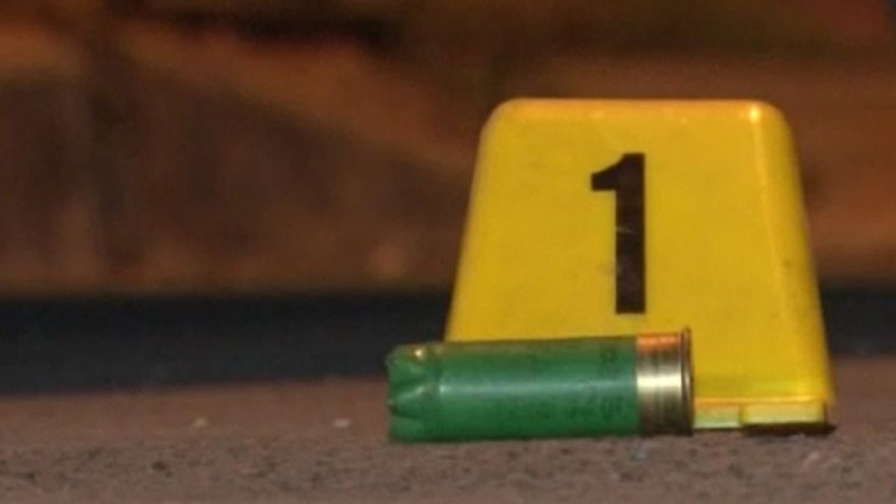 Eski eşini göremeyince baldızının dükkanını kurşunladı