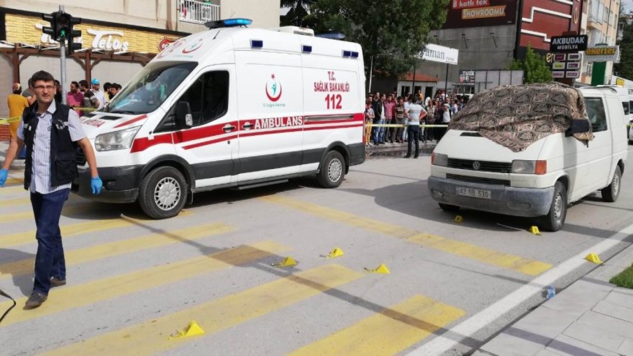 Kırmızı ışıktaki kanlı infaz kamerada