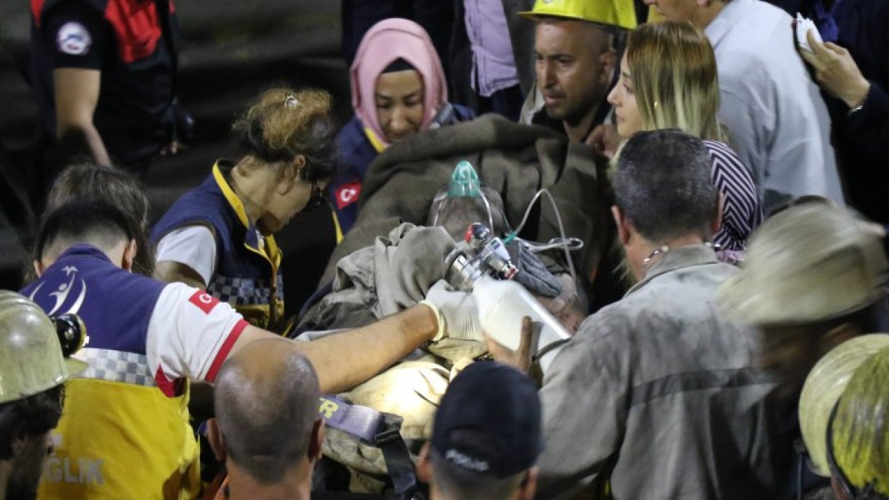 7 saat sonra madendeki göçükten sağ çıktılar