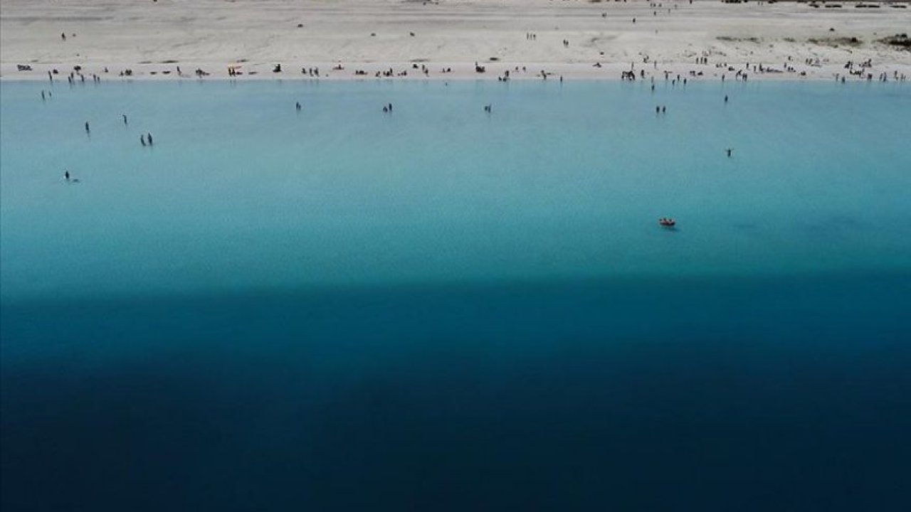 Salda Gölü bu yıl da ziyaretçilerini 'büyülüyor'