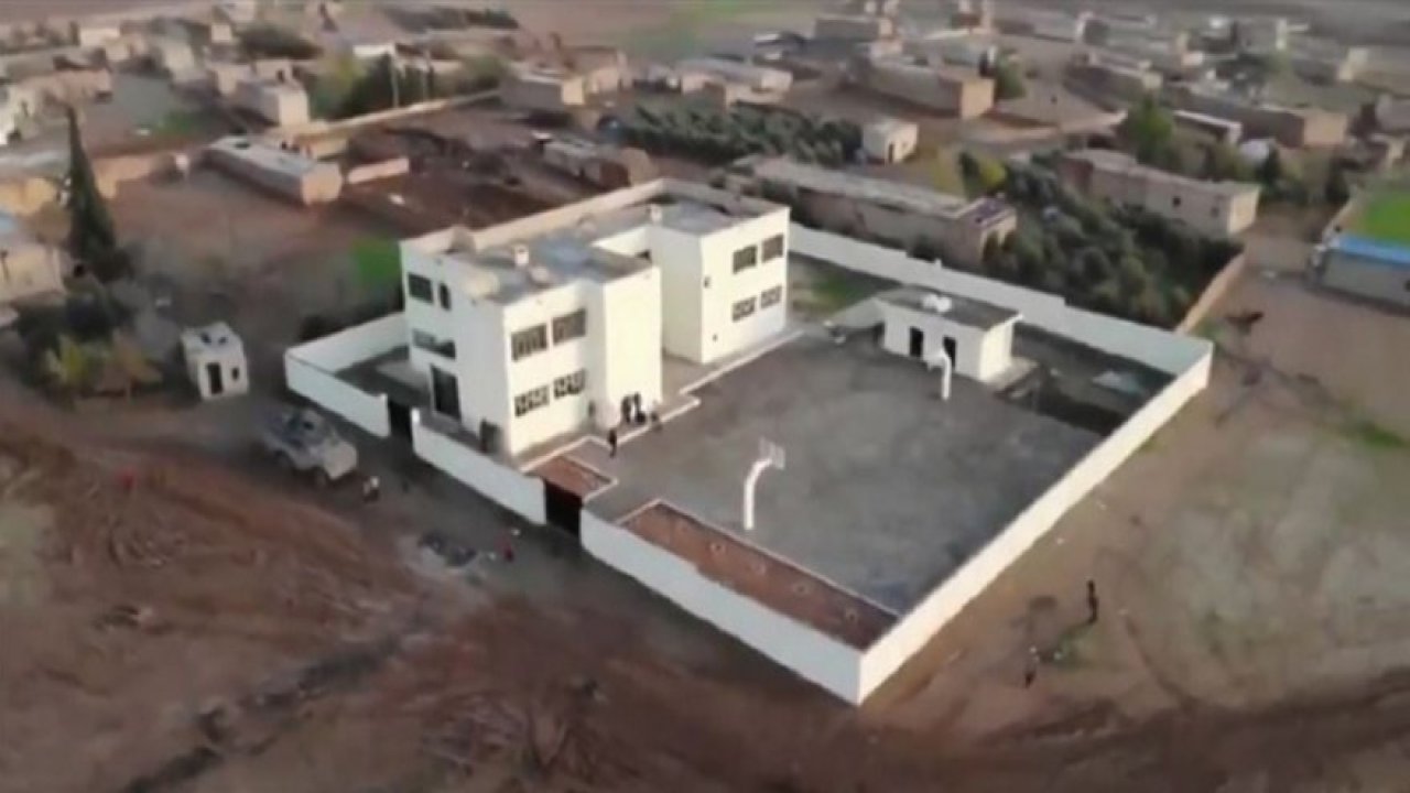 Suriye'de teröristlerin kullandığı okullar yeniden eğitime kazandırılıyor
