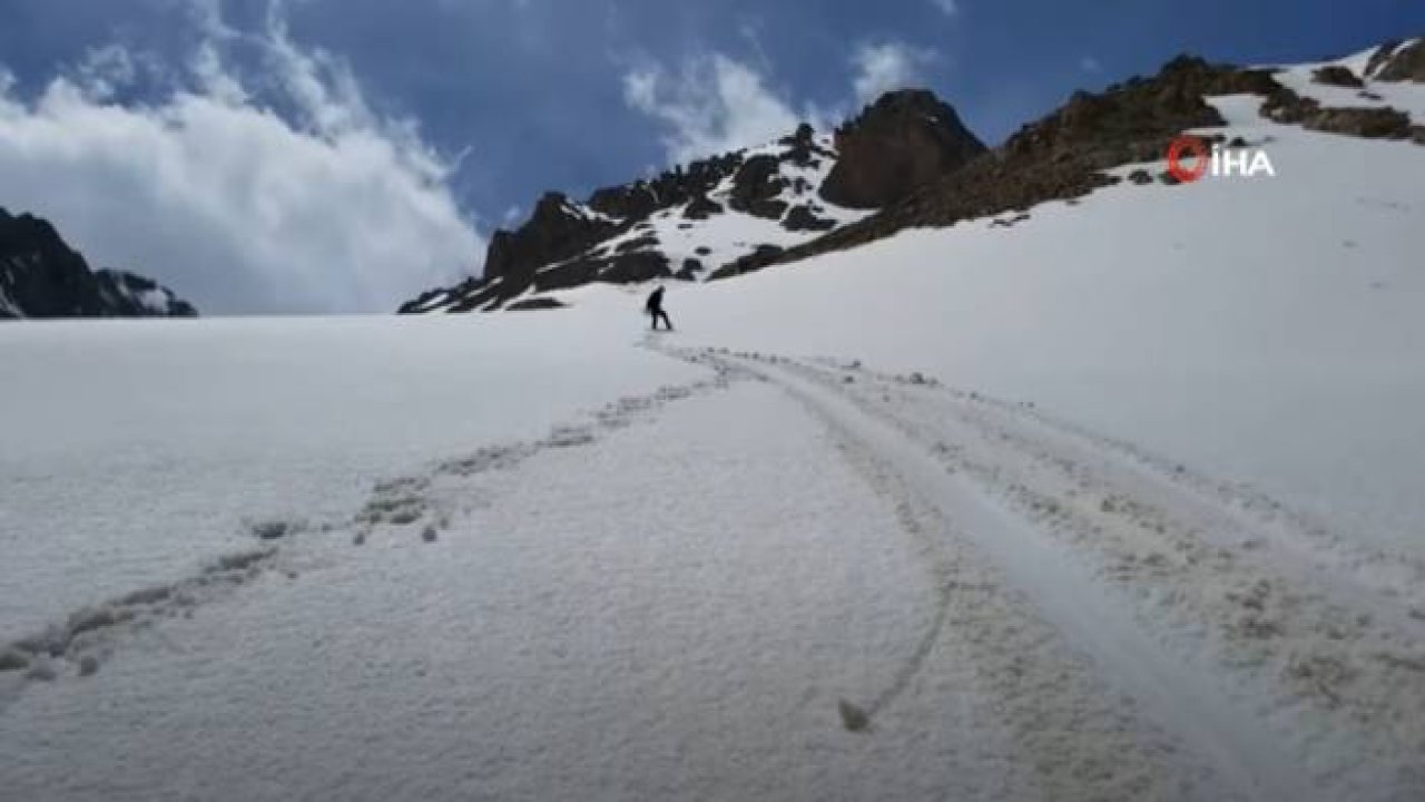 Mayıs Ayında Poşetle Kızak Keyfi