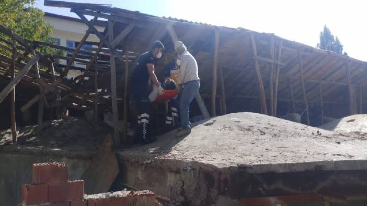 Çatı tamir ederken düşerek yaralandı