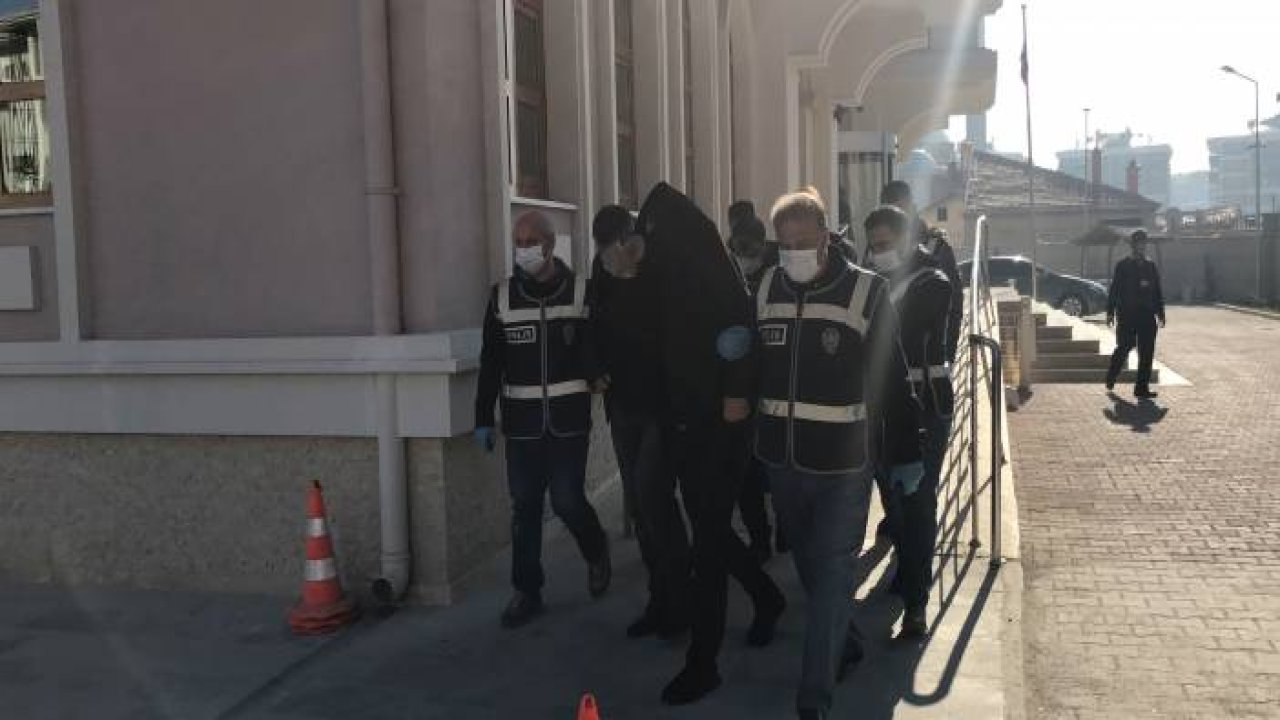 Tuzaklarına düşürdükleri kişilerin otomobillerini sattılar