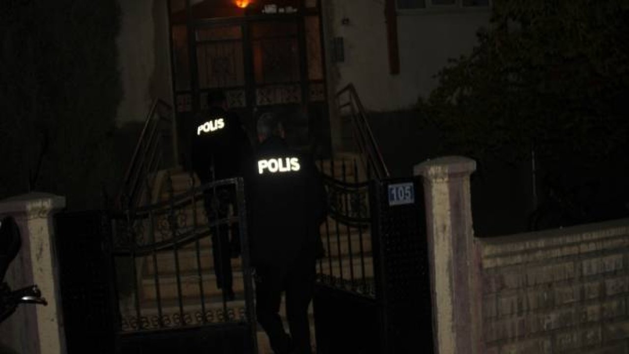 4 aylık eşini boğazından bıçaklayarak öldürdü