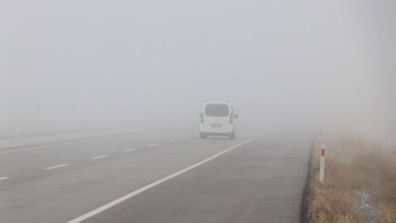 Konya’da sis trafiği olumsuz etkiledi