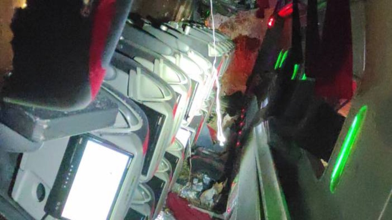 Konya'da otobüs, otomobil ve tır karıştığı zincirleme kaza: 5 ölü, 35 yaralı