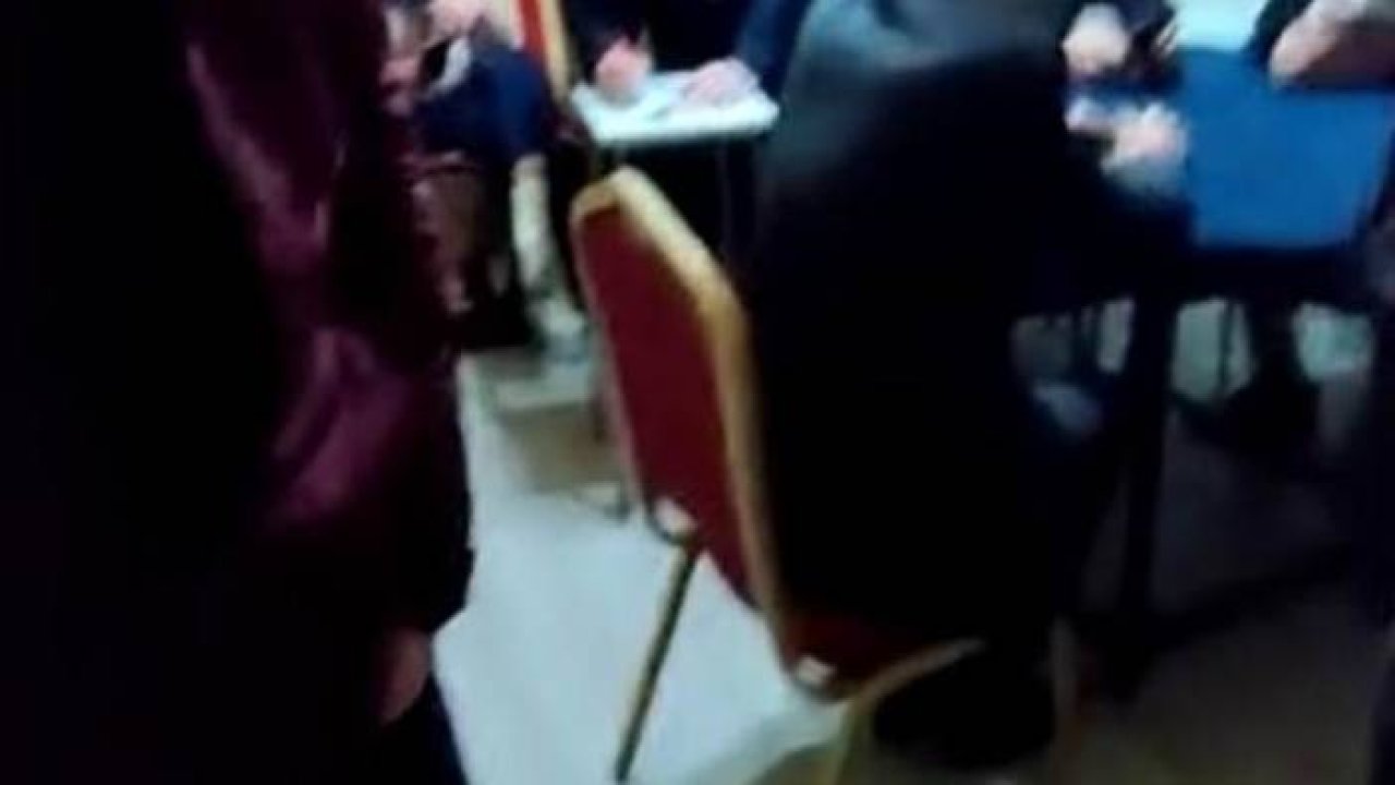 Apartmandaki kahvehanede yine polise yakalandılar