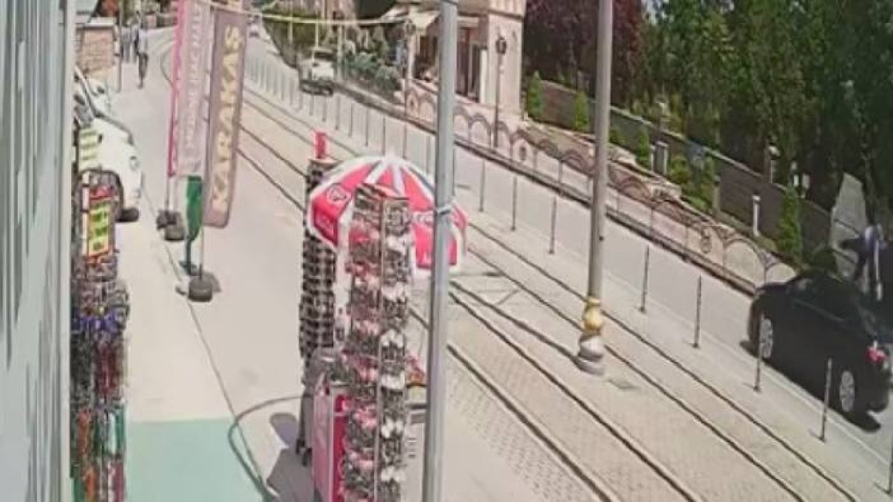 Konya'da otomobilin çarptığı yayanın savrulması kamerada