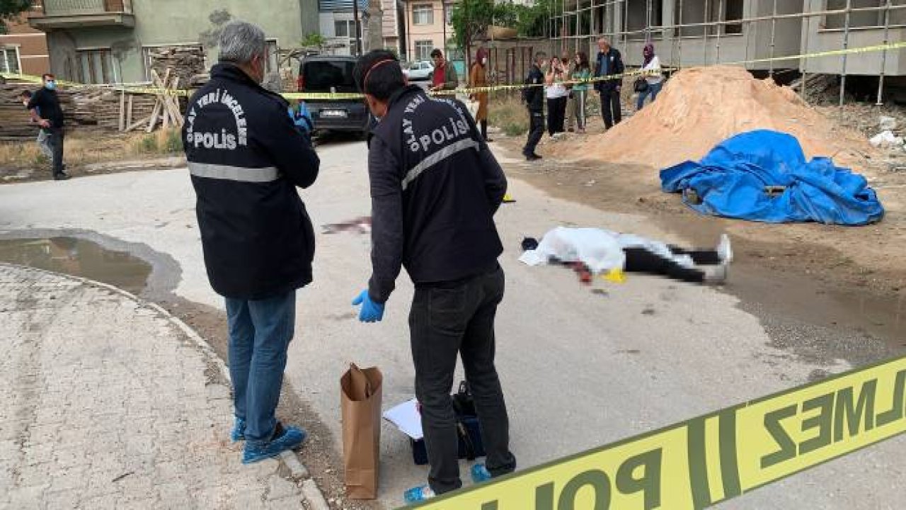 Eşini öldürüp intihar etti