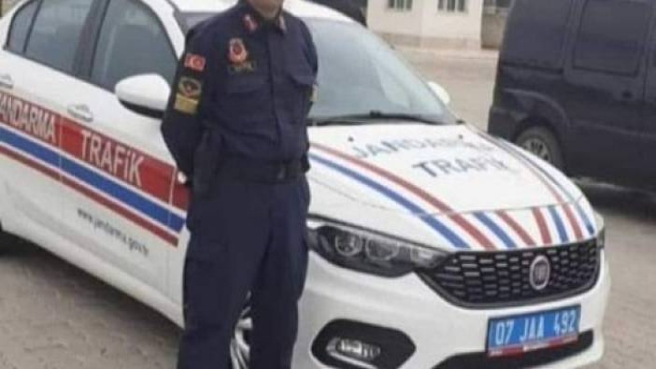 Oğlunu üniversite kaydına götürürken kazada hayatını kaybeden uzman çavuş toprağa verildi