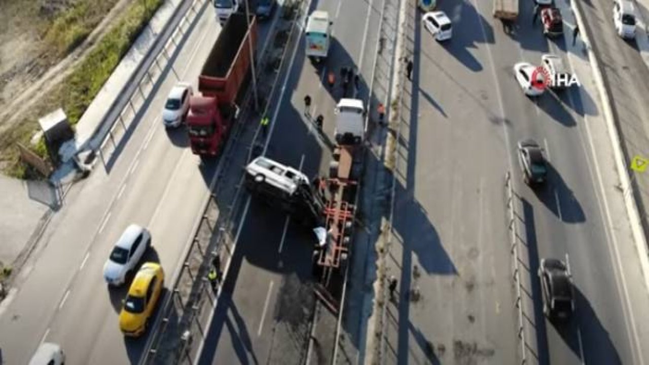 Beylikdüzü Yakuplu Ambarlı Liman Yolu'nda Trafik Kazası; 8 Yaralı