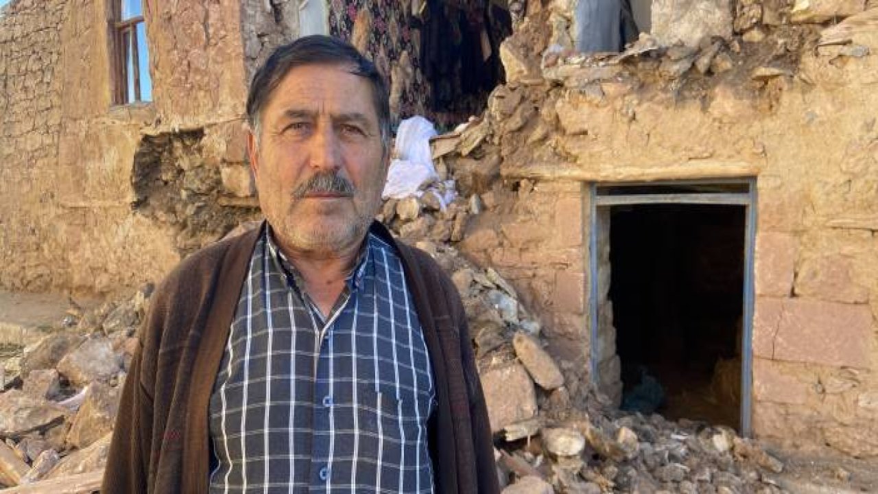 Depremde evde otururken yan odasının duvarı yıkıldı