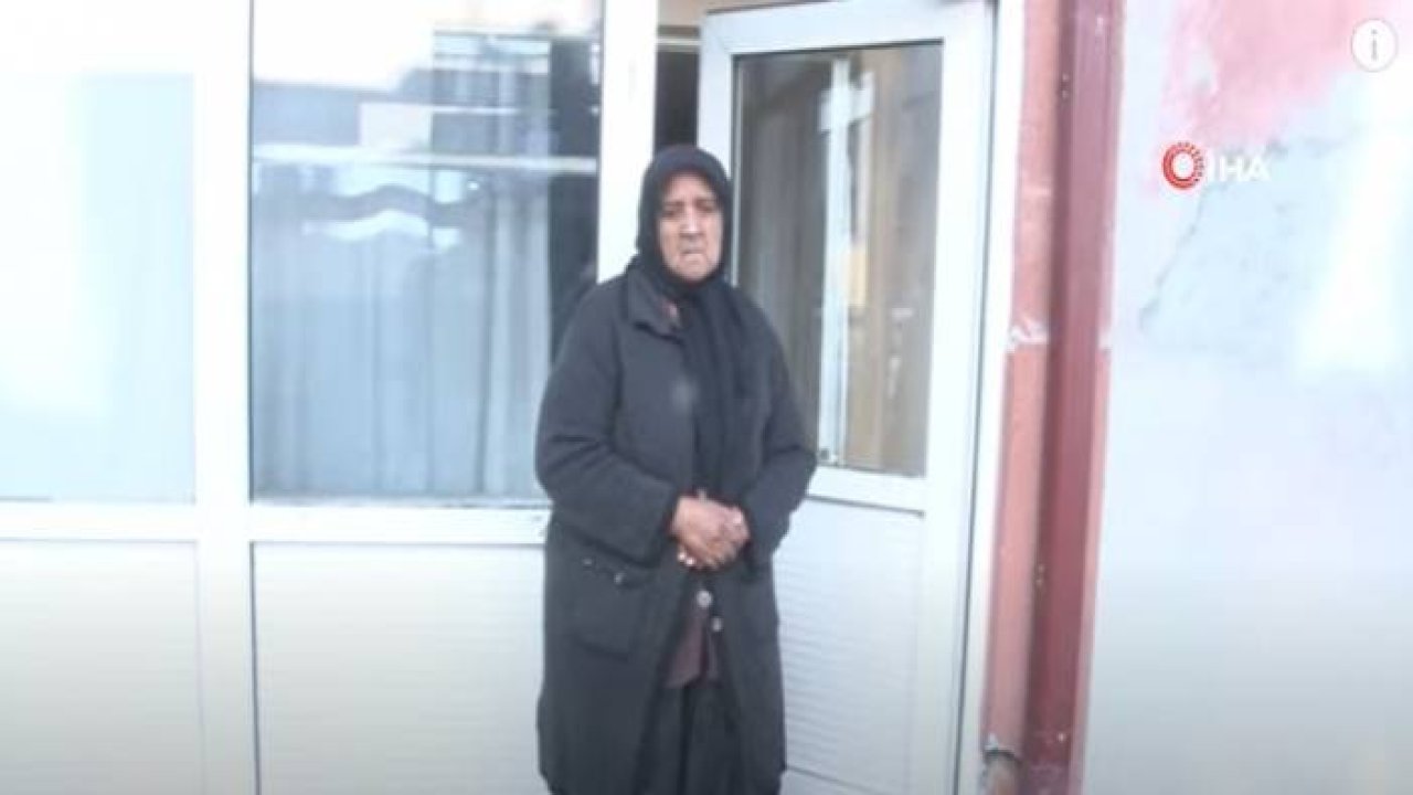 Yarım Asır Birlikte Yaşadığı Engelli Eşine Bakmak İçin Çabalıyor