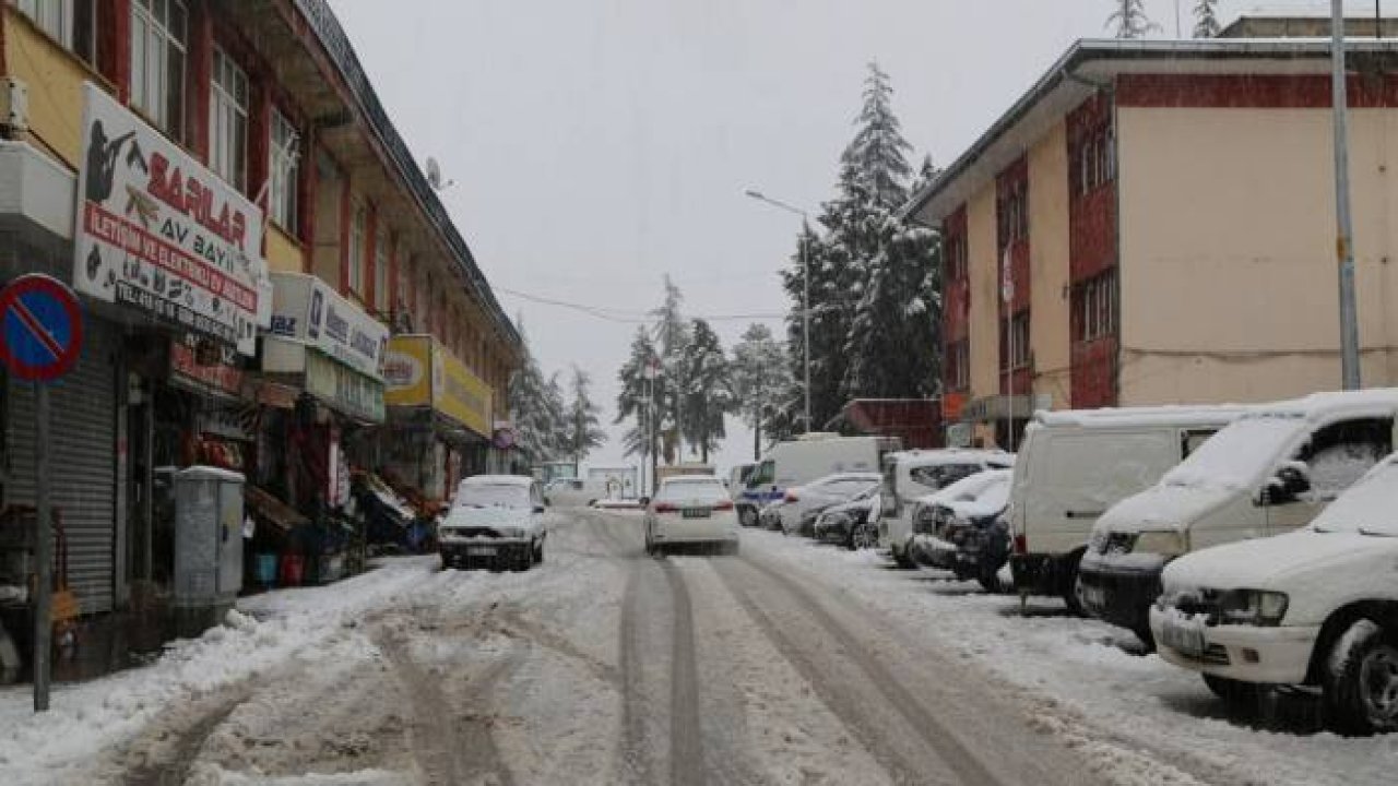 Hadim’de kar yağışı etkili oluyor