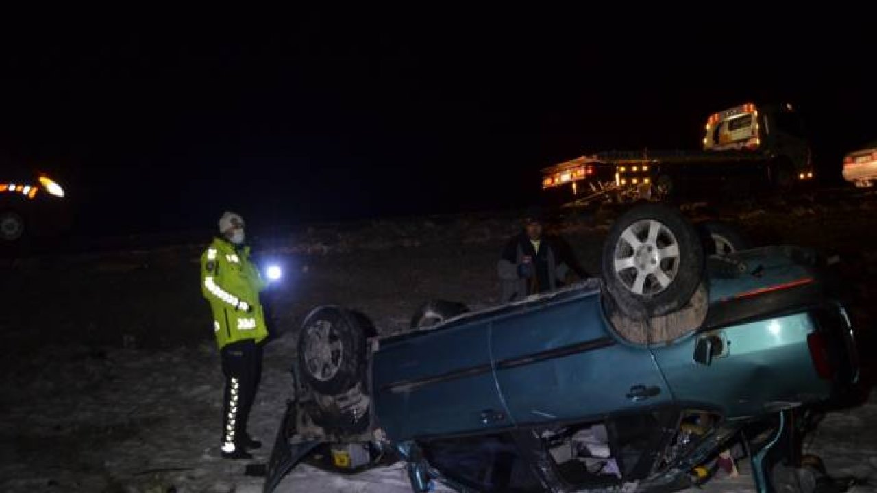 Köpeğe çarpan otomobil takla attı: 1 ölü, 4 yaralı