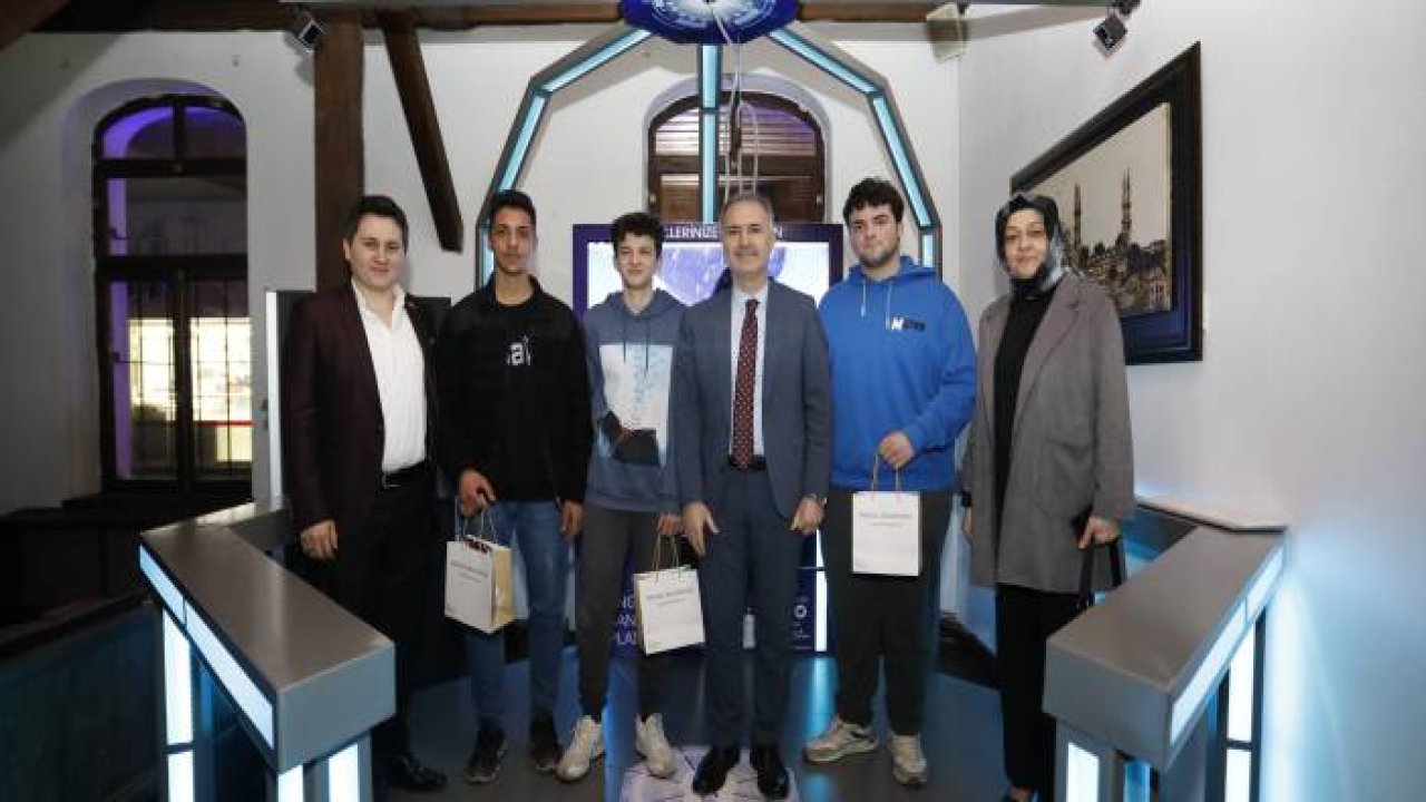 Öğrenciler sanal gerçeklik turnuvasında yarıştı