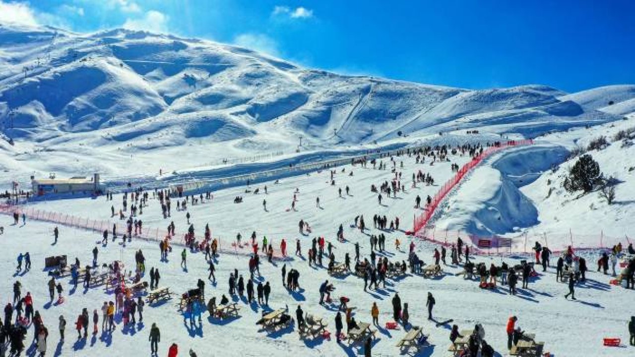 Denizli Kayak Merkezi’nde kar kalınlığı zirvedeki yerini koruyor