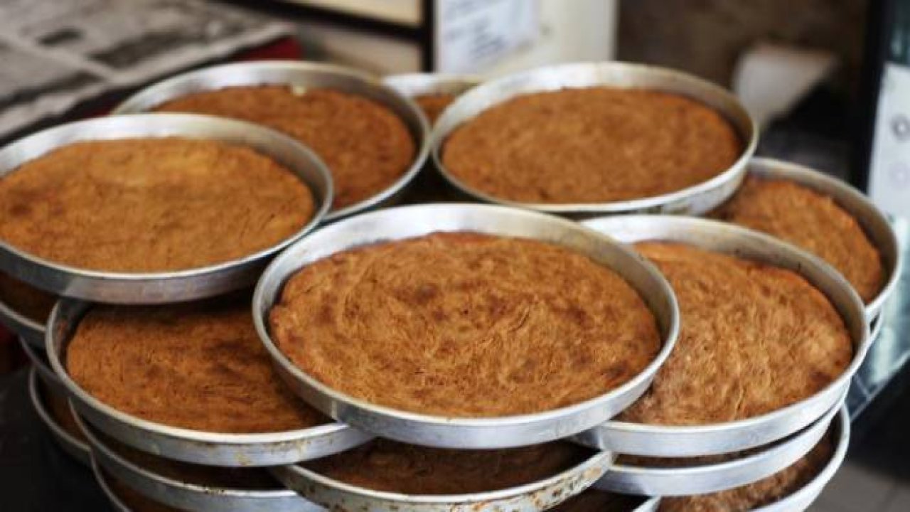 Ramazan'ın vazgeçilmezi Kadınhanı tahinli pidesi