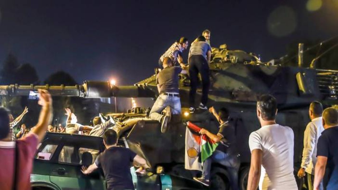 Geceden Şafağa 15 Temmuz Belgeseli