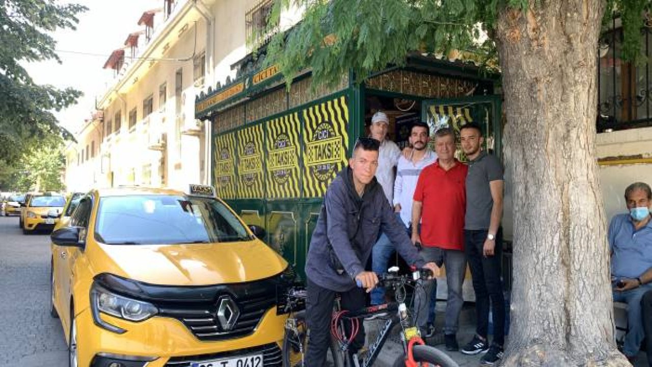 Bisikleti ile taksici gibi mesai yapıyor