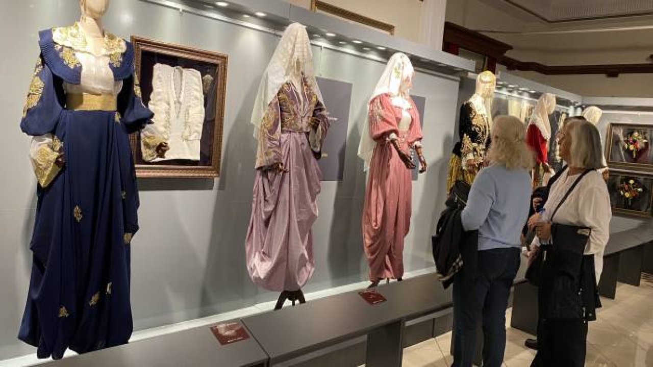 Boşnak Halk Kıyafetleri görücüye çıktı