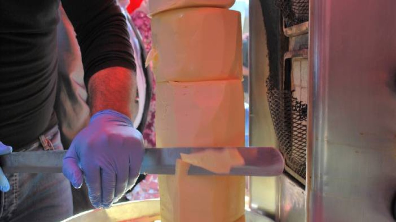 Bu da kaşar peyniri döneri