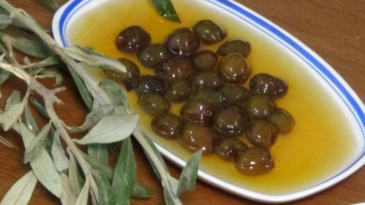 Zeytinin en tatlı hali: Zeytin reçeli