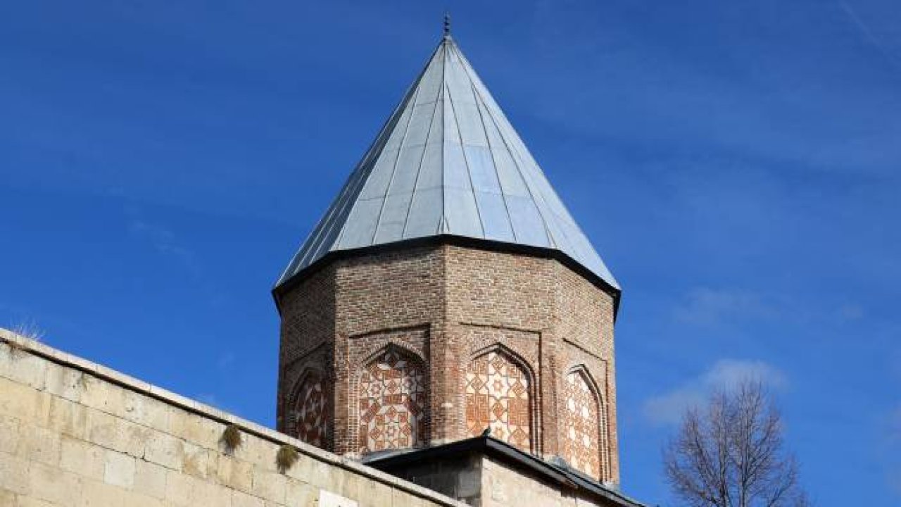 Dünya’nın en eski hastanelerinden biri, 8 asırdır ayakta