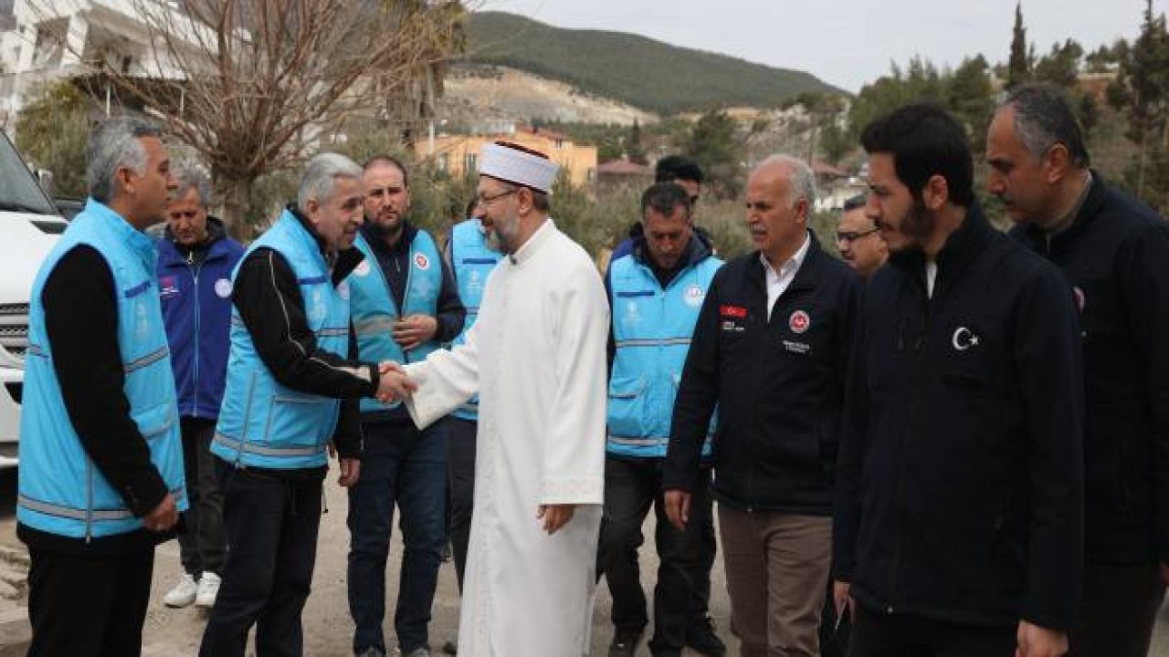 Diyanet İşleri Başkanı Erbaş, Nurdağı’nda konteyner kenti ziyaret etti