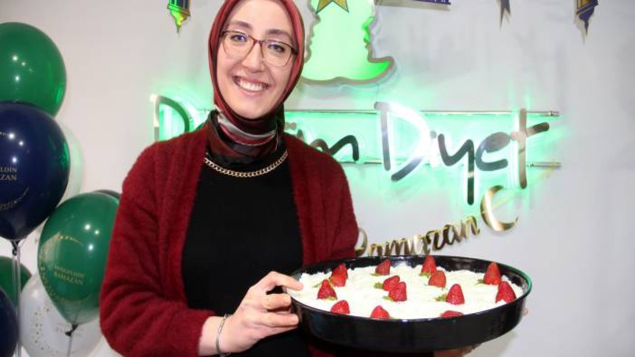 Bu güllaç bir farklı şeker yerine balla yapılıyor