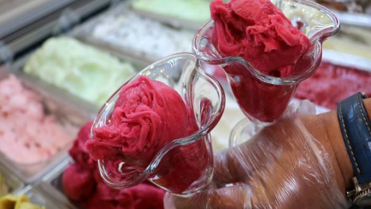 Sonunda buda oldu: Adanalılar acılı şalgamdan dondurma üretti